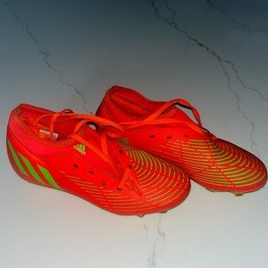 Men’s/Teens SZ 8 Adidas Predator Edge Soccer Cleats